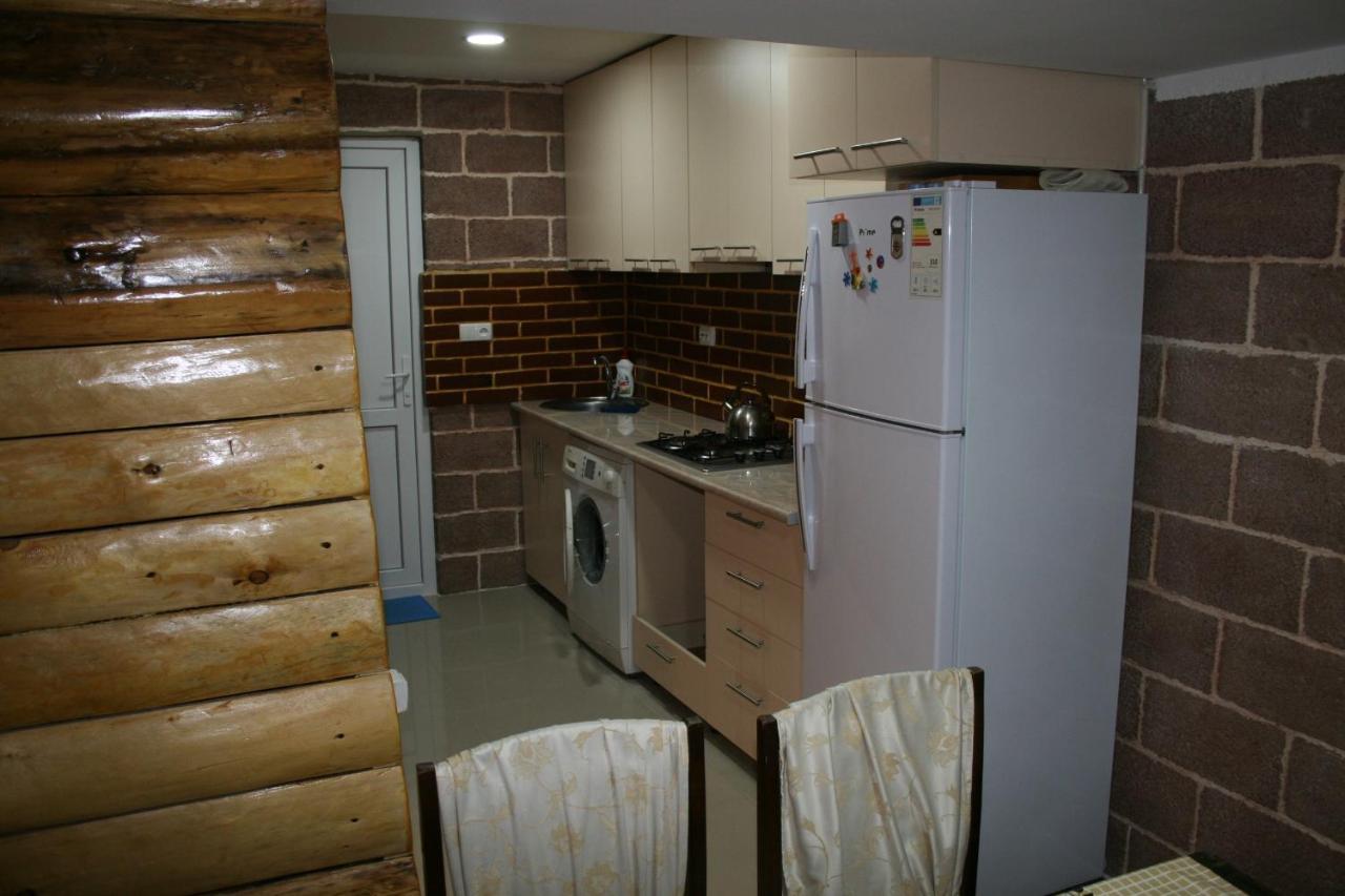 Guest House Nima Borjomi Ngoại thất bức ảnh